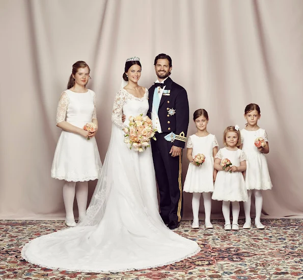 KIng Carl Gustaf, Queen SIlvia, Crown Princess Victoria, Prince Daniel, Princess Madeleine, Chris O'Neil and Princess Leonore