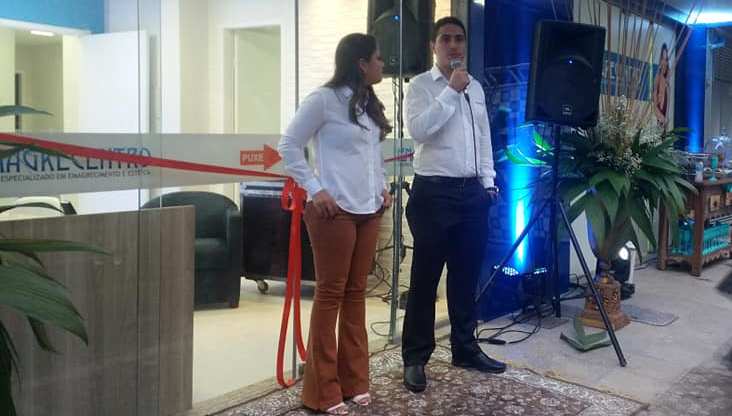 Inauguração da Emagrecentro em Governador Valadares Foto dos proprietários da Emgrecentro Governador Valadares