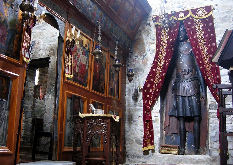 Το υπερφυσικό και θαυματουργό βυζαντινό "ξόανο" του Αγίου Γεωργίου στην Ομορφοκκλησιά Καστοριάς http://leipsanothiki.blogspot.be/
