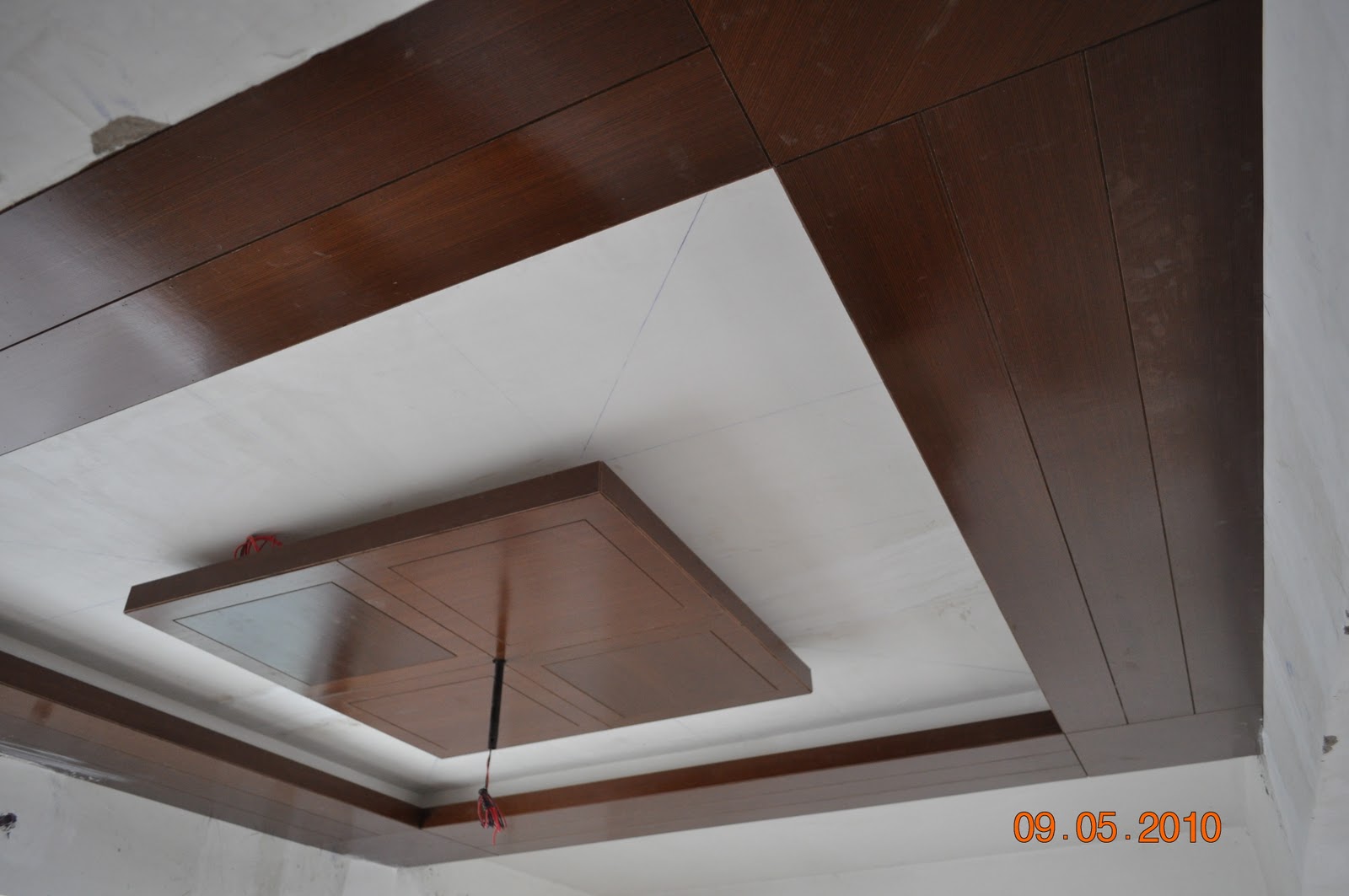 Best False Ceiling Wooden With Luxury Interior