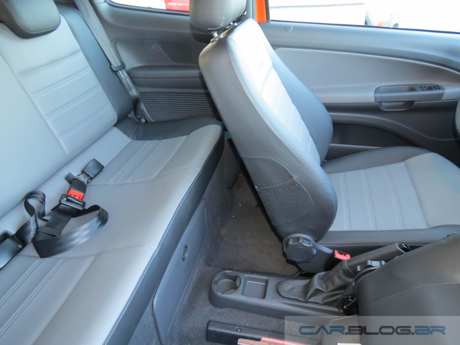 VW Saveiro Cabine Dupla - interior