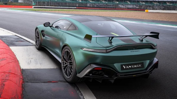 Aston Martin Vantage Sideview