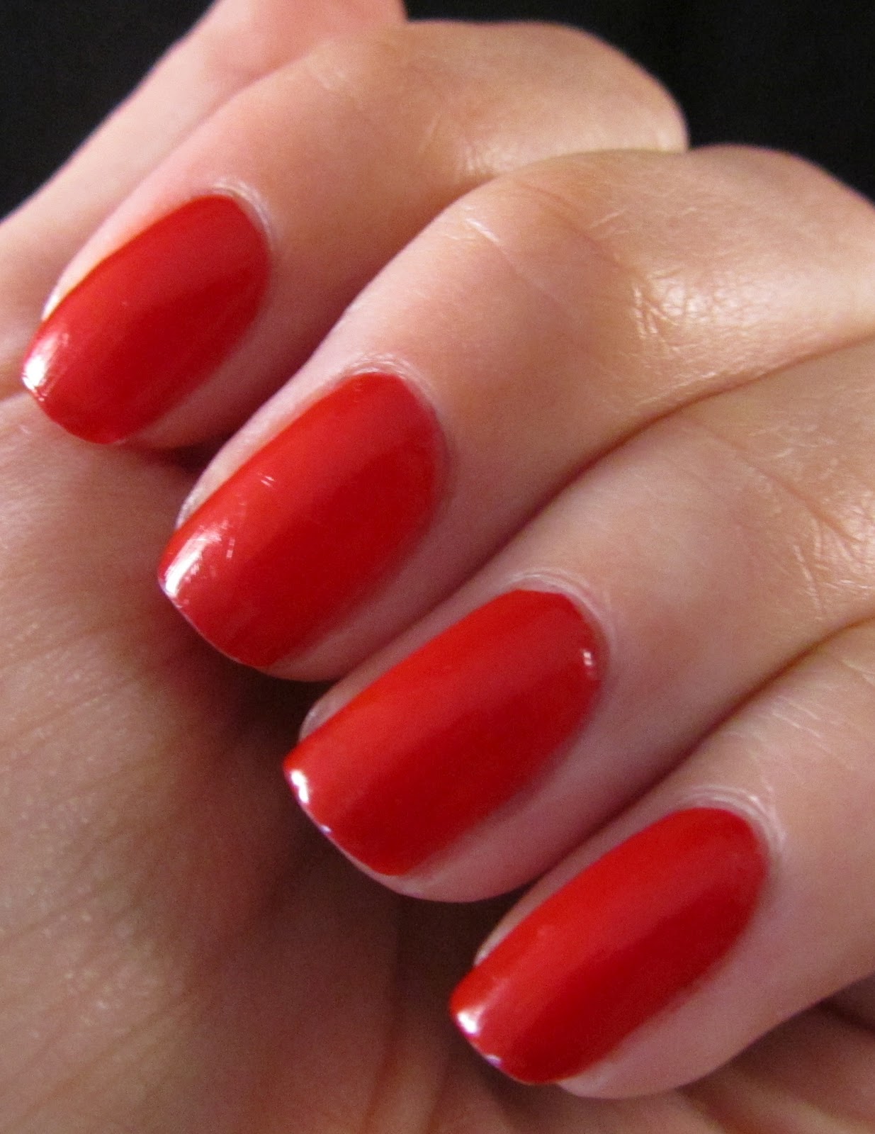 Glitter Mountain Nails Inc Victoria & Albert