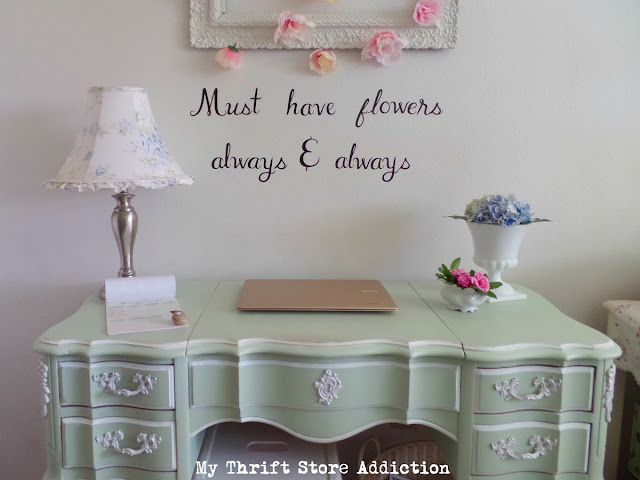 How to create a beautiful floral inspired office nook and refresh your bedroom for less than $50! thrifty floral inspired office nook