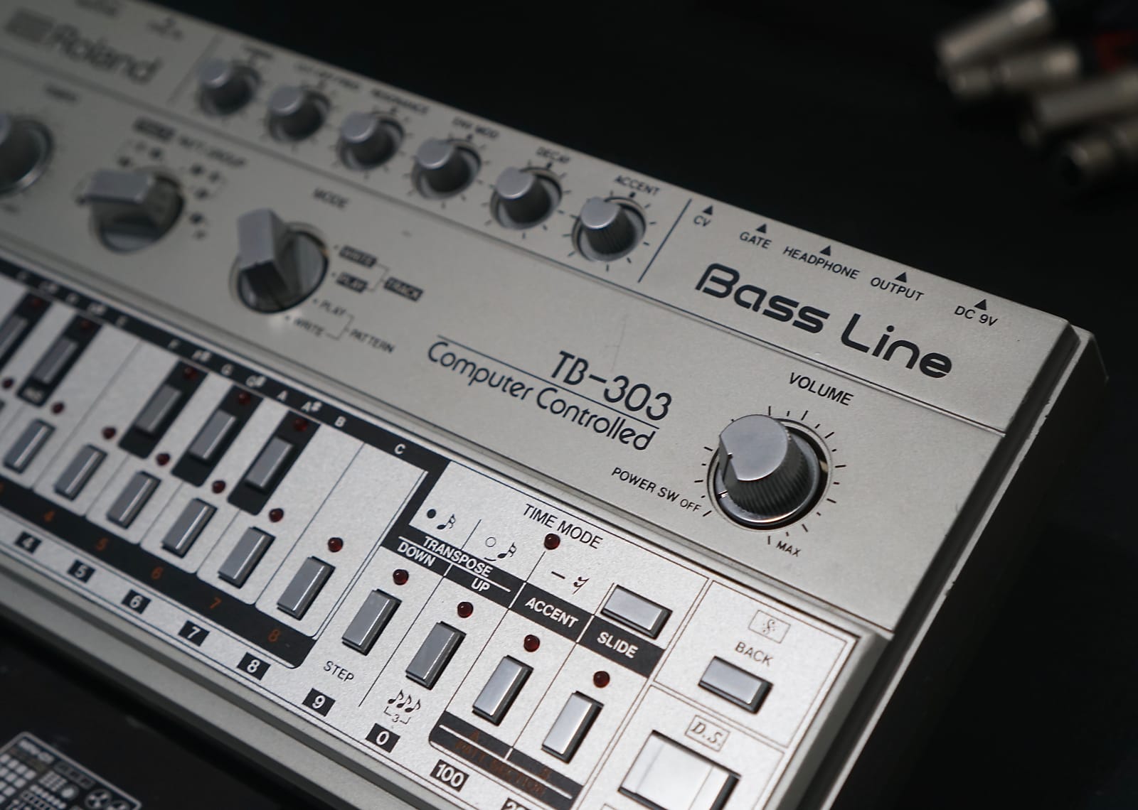 MATRIXSYNTH Roland TB303 Bass Line Synthesizer