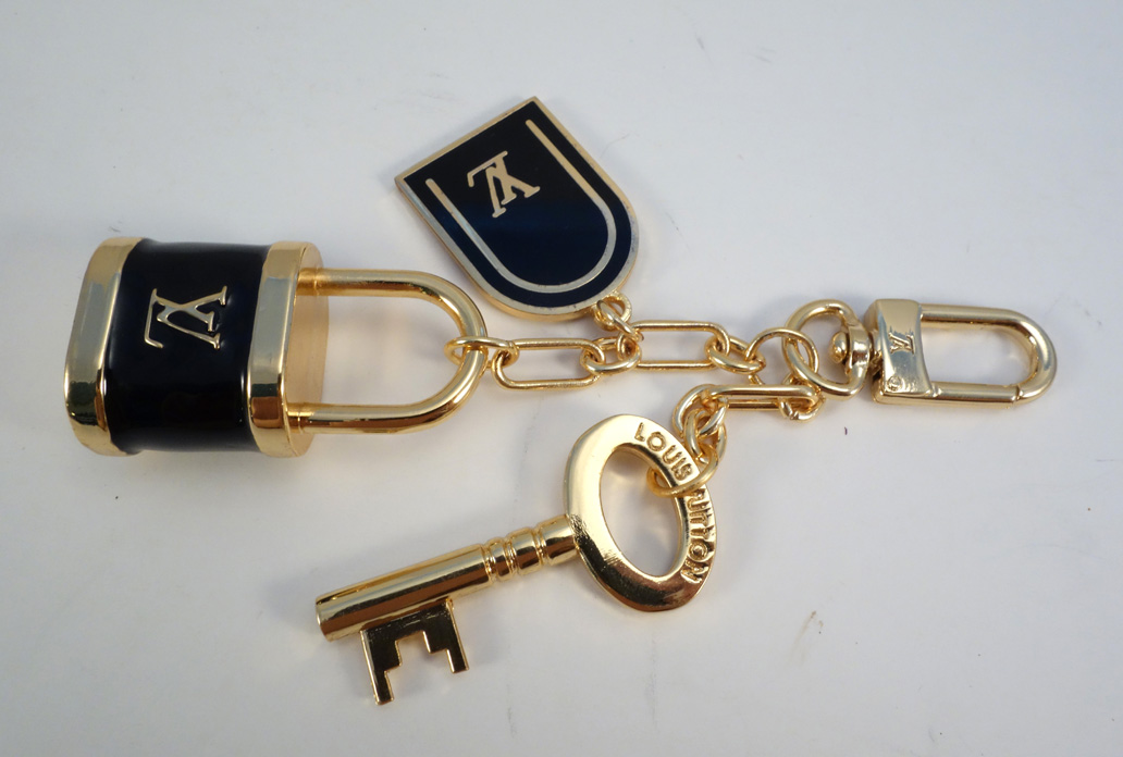 Fake Louis Vuitton Since 1854 Dragonne Dauphine Key Holder Black Replica  Sale Online