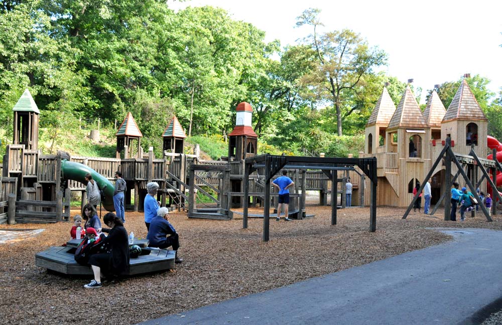 тверской бульвар детские площадки в москве. интересные детские площадки. детские площадки. необычные площадки. интересные парки для детей.