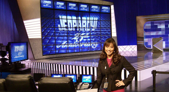 Image: Kelly from Jeopardy Clue Crew at the CES09 set, by Joseph Hunkins from Talent on Wikimedia.org