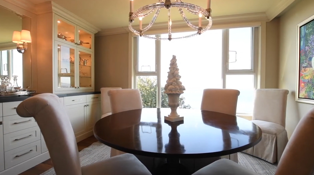 23 Interior Design Photos vs. Dallas Road, Victoria Luxury Condo Tour