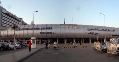 هبوط طائرة اضطراريا بمطار القاهرة لانقاذ راكب هبوط طائرة اضطراريا بمطار القاهرة لانقاذ راكب