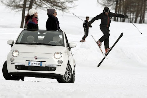 Fiat 500C Skiing 