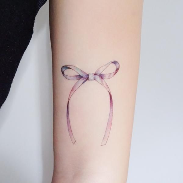 tatuagens de laços para as meninas