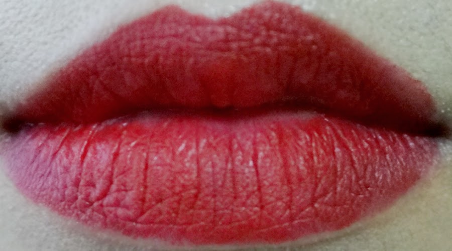 Swatches: MAC Lipstick in Ruby Woo 