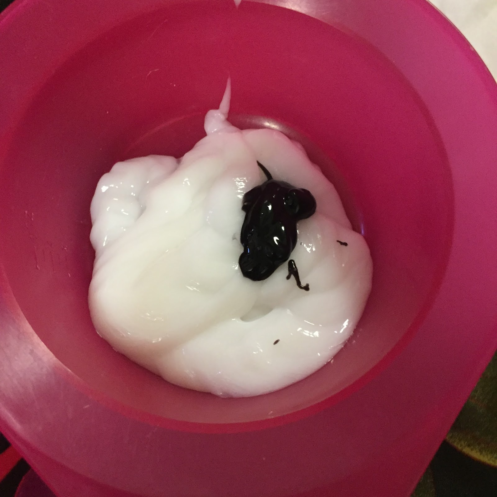 The best grey hair dye?! Makki Professional Hair Colouring mask in Grey