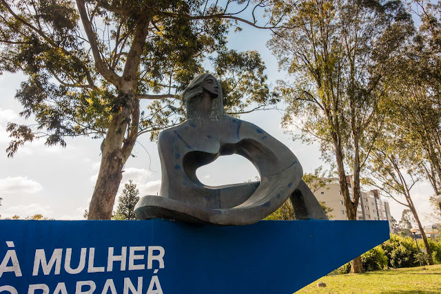 Memorial à Mulher Pioneira do Paraná
