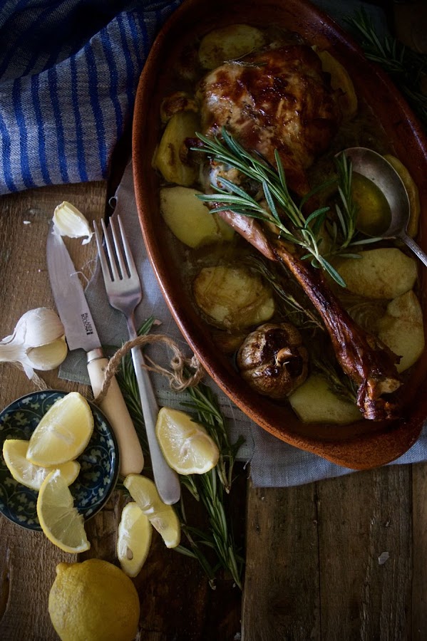Cómo hacer pierna de cordero al horno