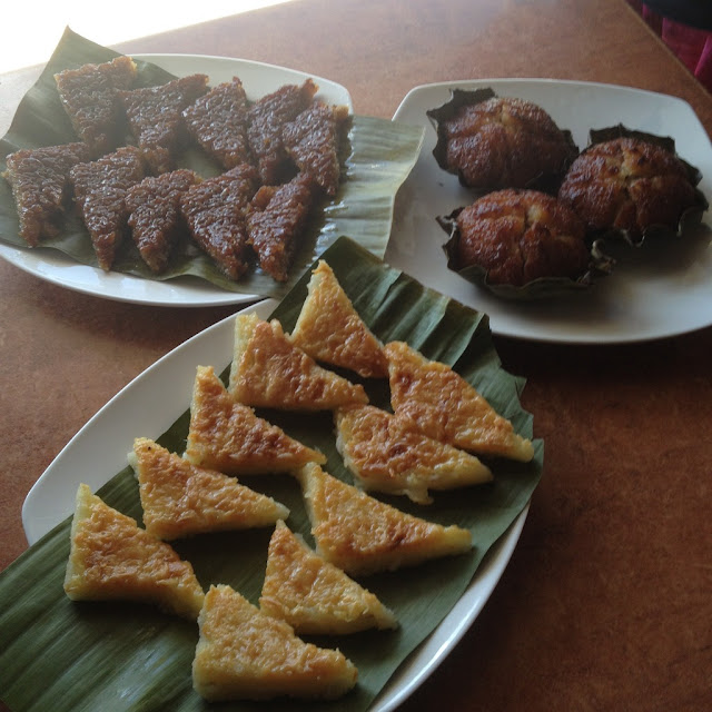 Biko dukot, cassava cake, and bibingka Boholana at Jojie's