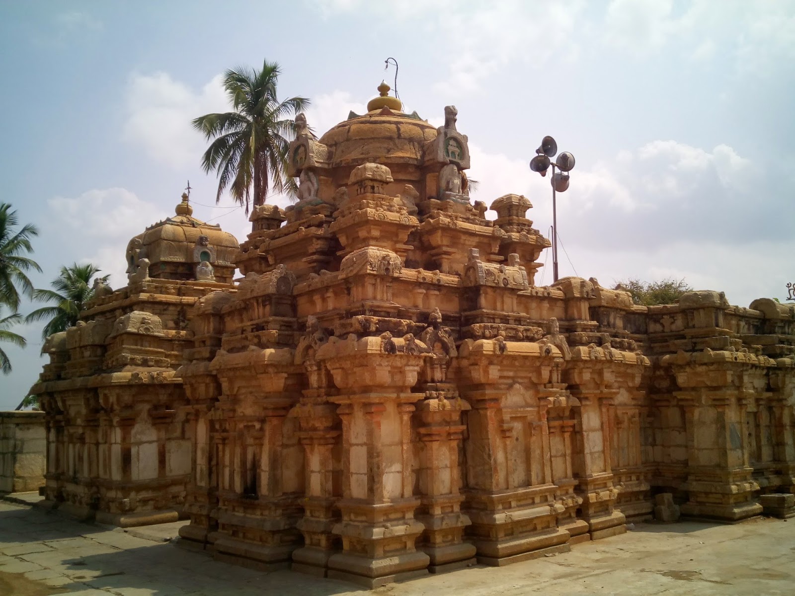 Sri PanchaLingeshwara Nageshwara Temple