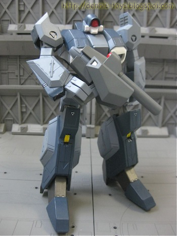 Dennis-Toys: Robotech Super Poseable Alpha Shadow Fighter