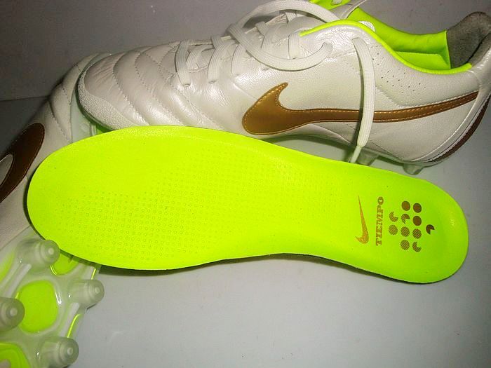 nike tiempo mercurial