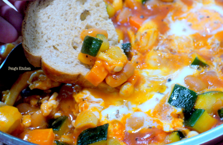 Peng's Kitchen One Pan Breakfast Eggs with Zucchini & Baked Bean