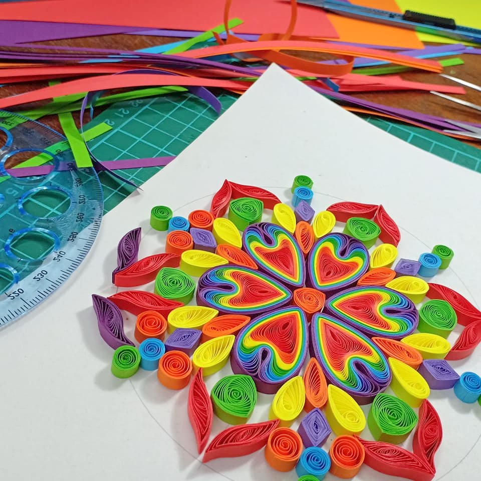 Rainbow shell shape quilling petals