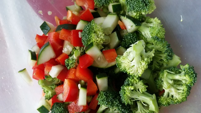 combine the vegeatbles together.