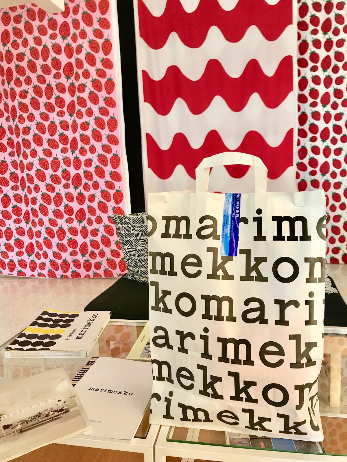 ヘルシンキのマリメッコ本社とヴァンターのアウトレットではしごショッピング | Marimekko outlet in Helsinki - Sugar  U
