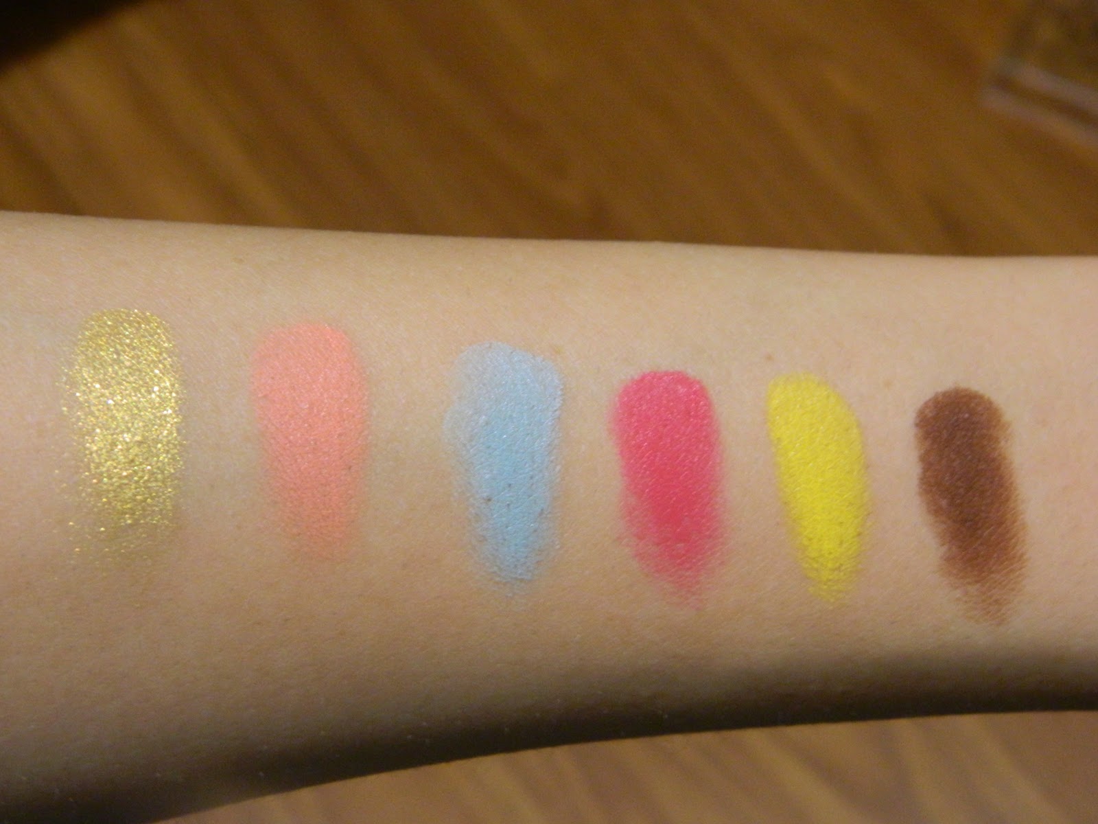 Makeup and Art Freak Makeup Forever 12 Flash Color Case Review, Photos