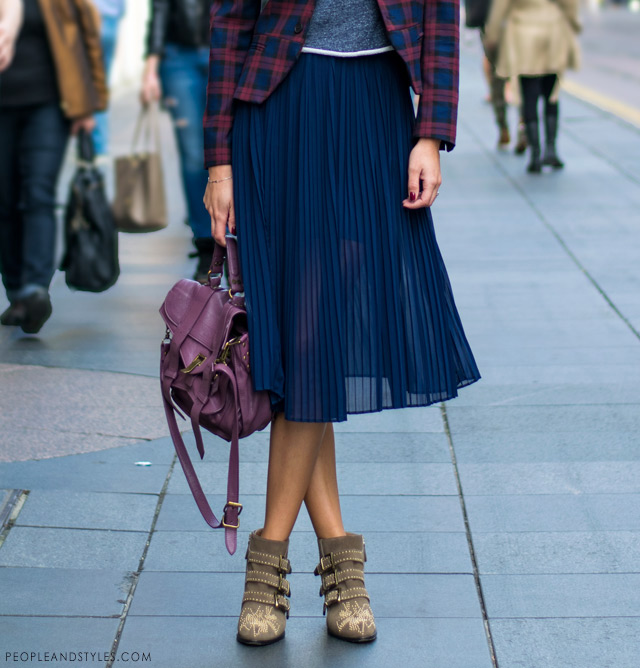 Dora Juras Pivac, how to wear pleated midi skirt with ankle boots, preppy blazer and Proenza Schouler PS1 bag