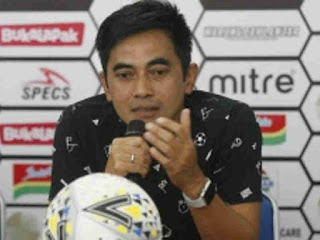Seto Nurdiyantoro Ungkap PSS Sleman Memburu Peluang Seto Nurdiyantoro Ungkap PSS Sleman Memburu Peluang