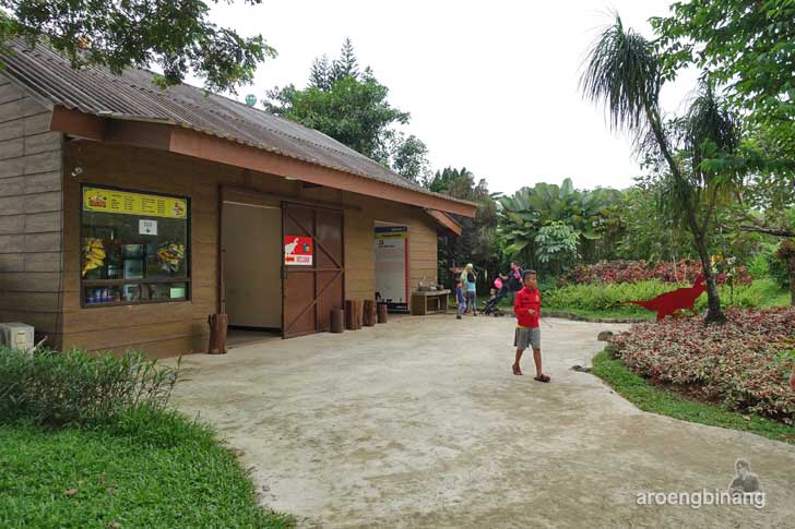 petualangan dinosaurus taman legenda keong emas tmii