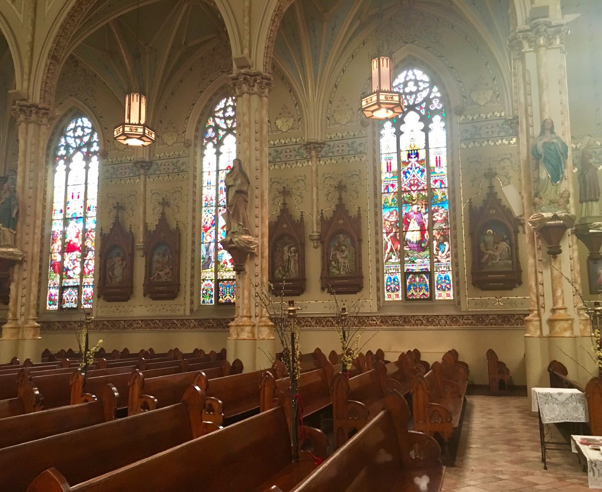 Introibo ad altare Dei Stations of the Cross St Stanislaus in