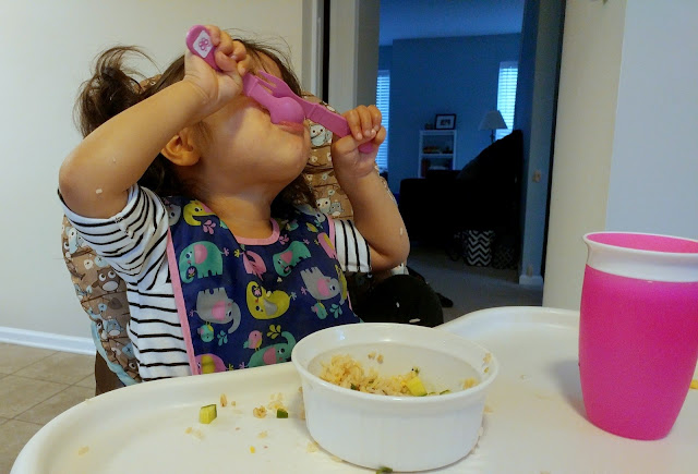 toddler-eating-dinner-tasteasyougo.com