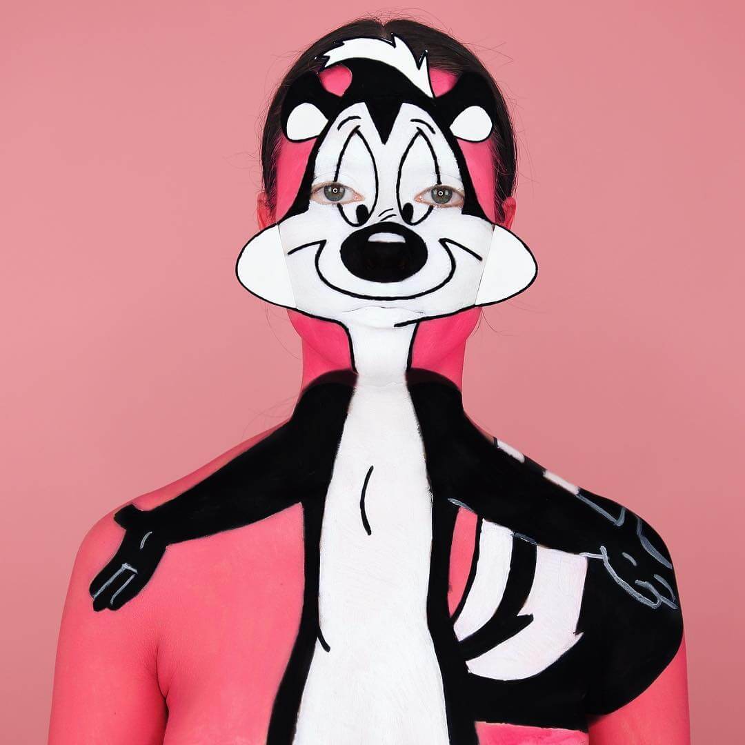 06-Pepe-Le-Pew-Annie-Thomas-TV-Cartoon-Characters-on-Body-Painting-www-designstack-co