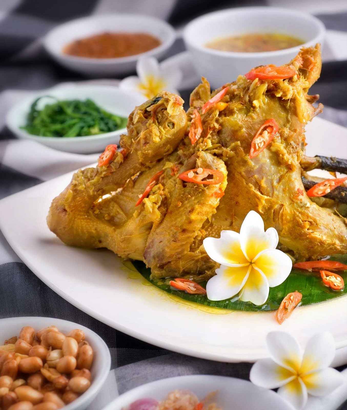 Betutu Chicken | Cultures of Denpasar | Learn and recognize about ...