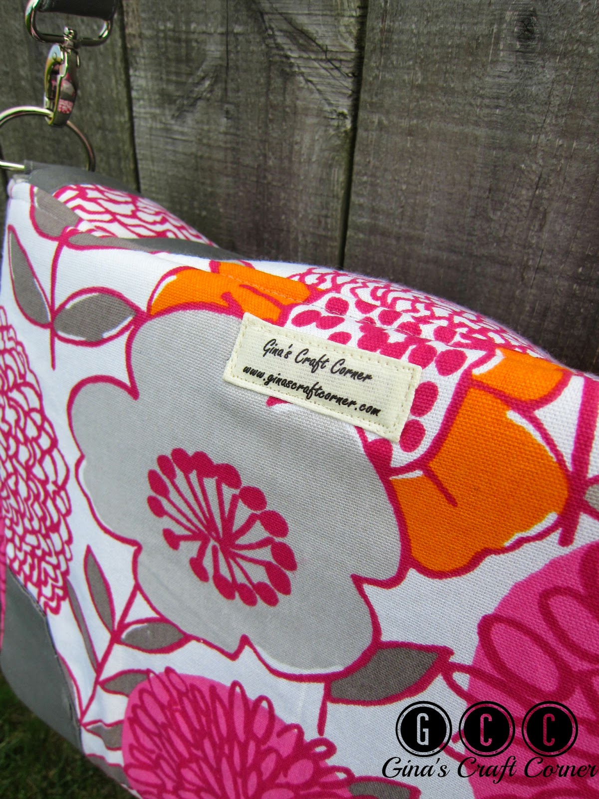 Laptop and iPad Messenger Bag by Gina's Craft Corner (pattern by Sew Sweetness)