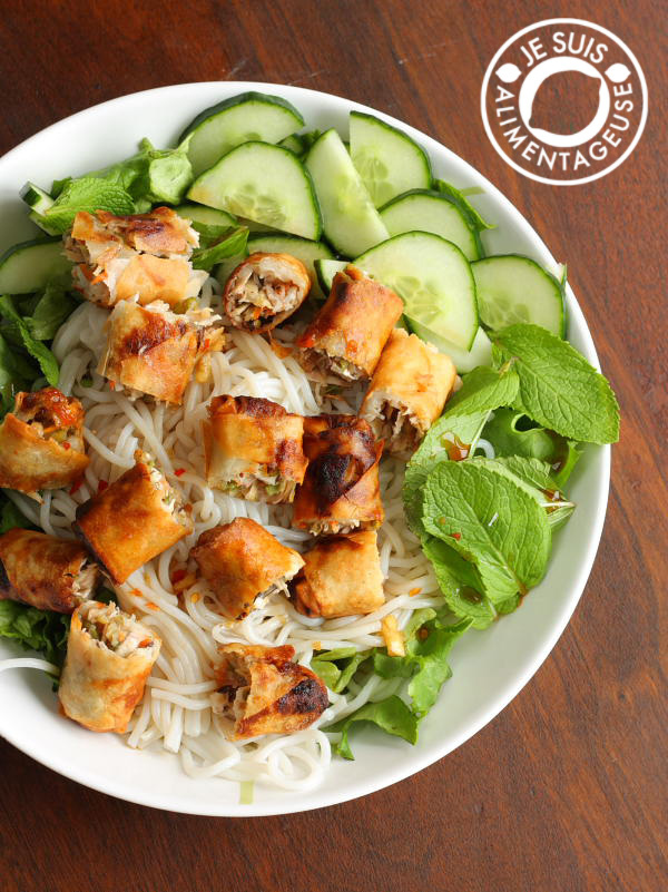 Vietnames Rice Noodles with Vegetarian Spring Rolls Vietnames Rice Noodles with Vegetarian Spring Rolls
