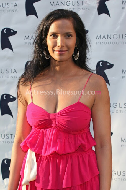 Padma+Lakshmi+Sexy+Boobs+Cleavage+and+Th