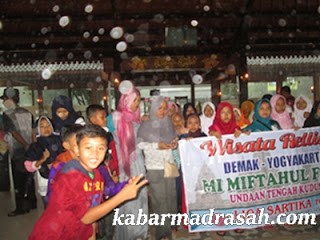 www.kabarmadrasah.com