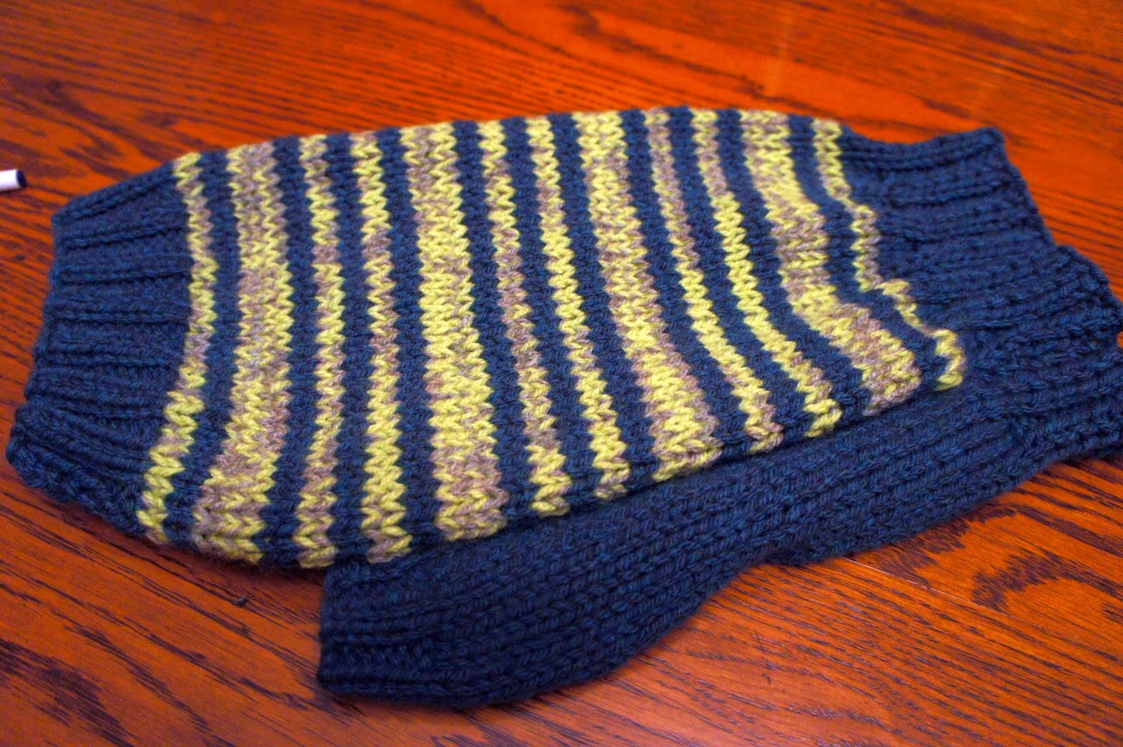 GRANNY'S WORLD Knitting Dog coats