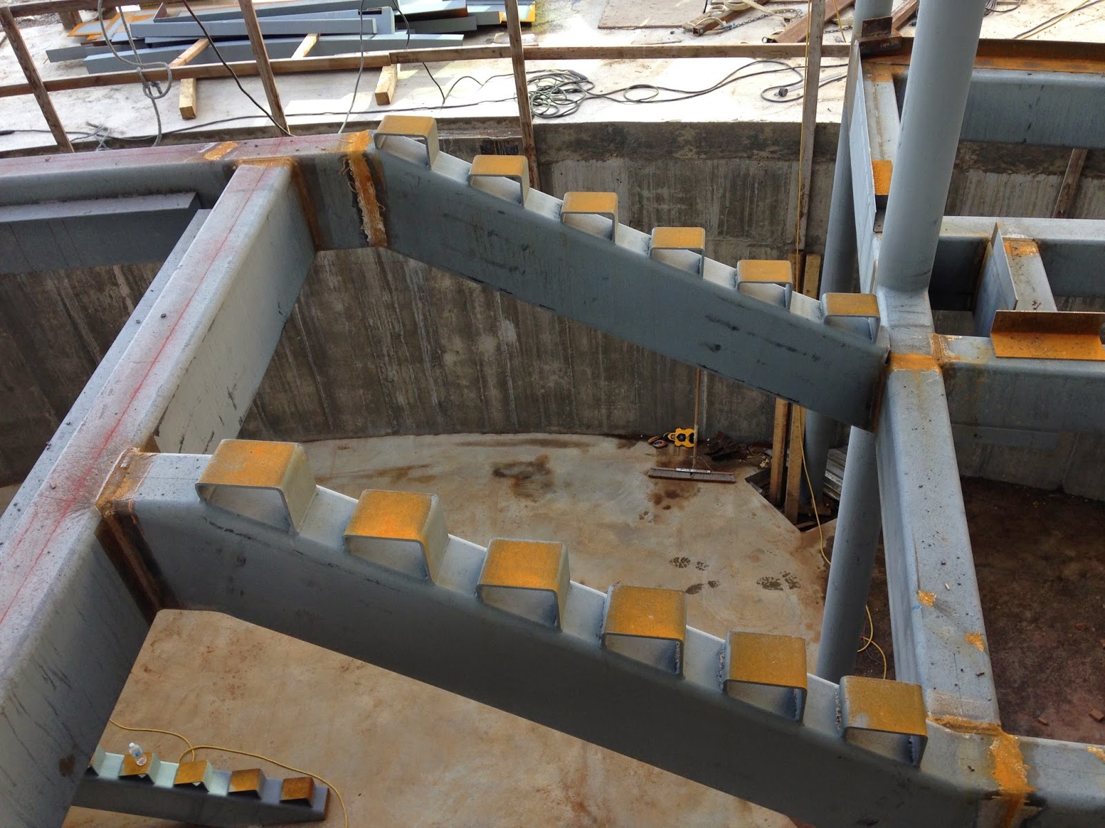 Jon M. Huntsman School of Business What is a Stringer?