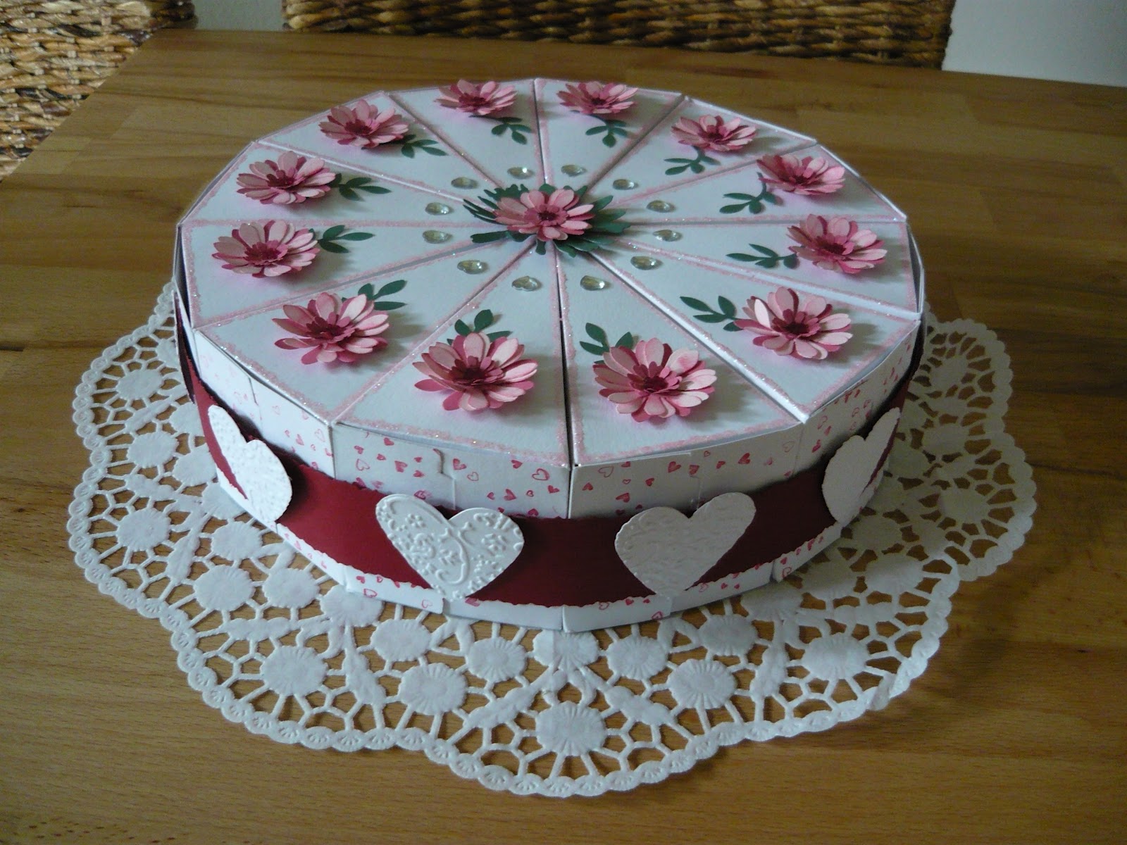 Kartenzauber und Schachtelträume Hochzeitstorte