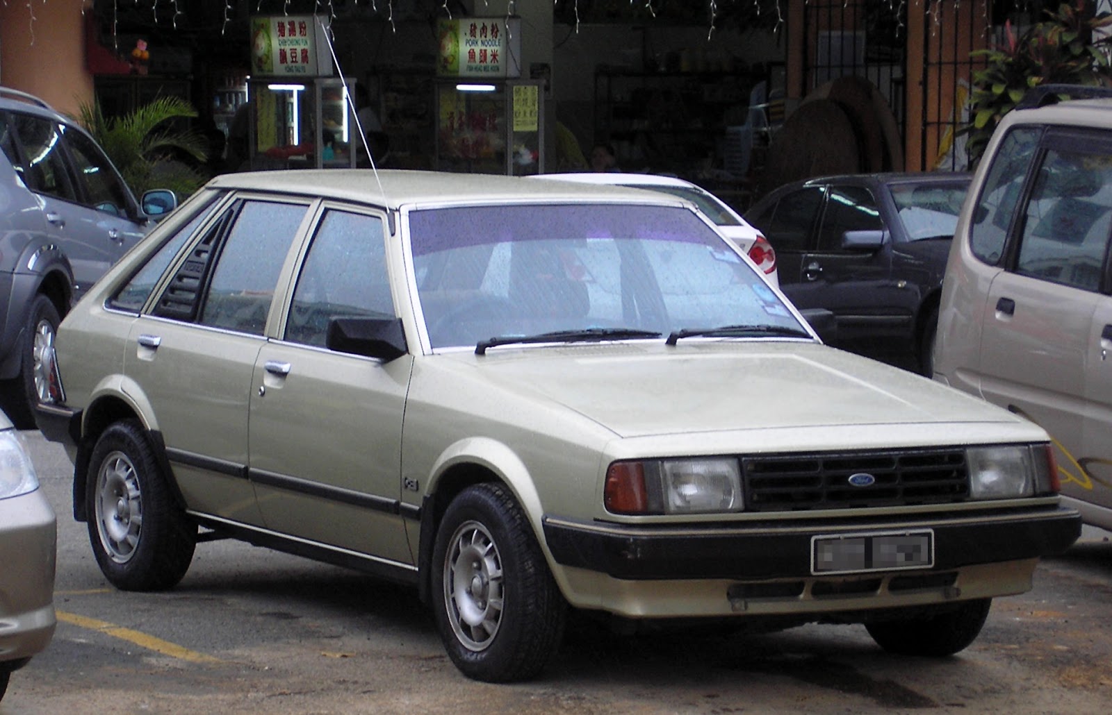 Kumpulan Modifikasi Mobil Sedan Ford Laser Ragam Modifikasi