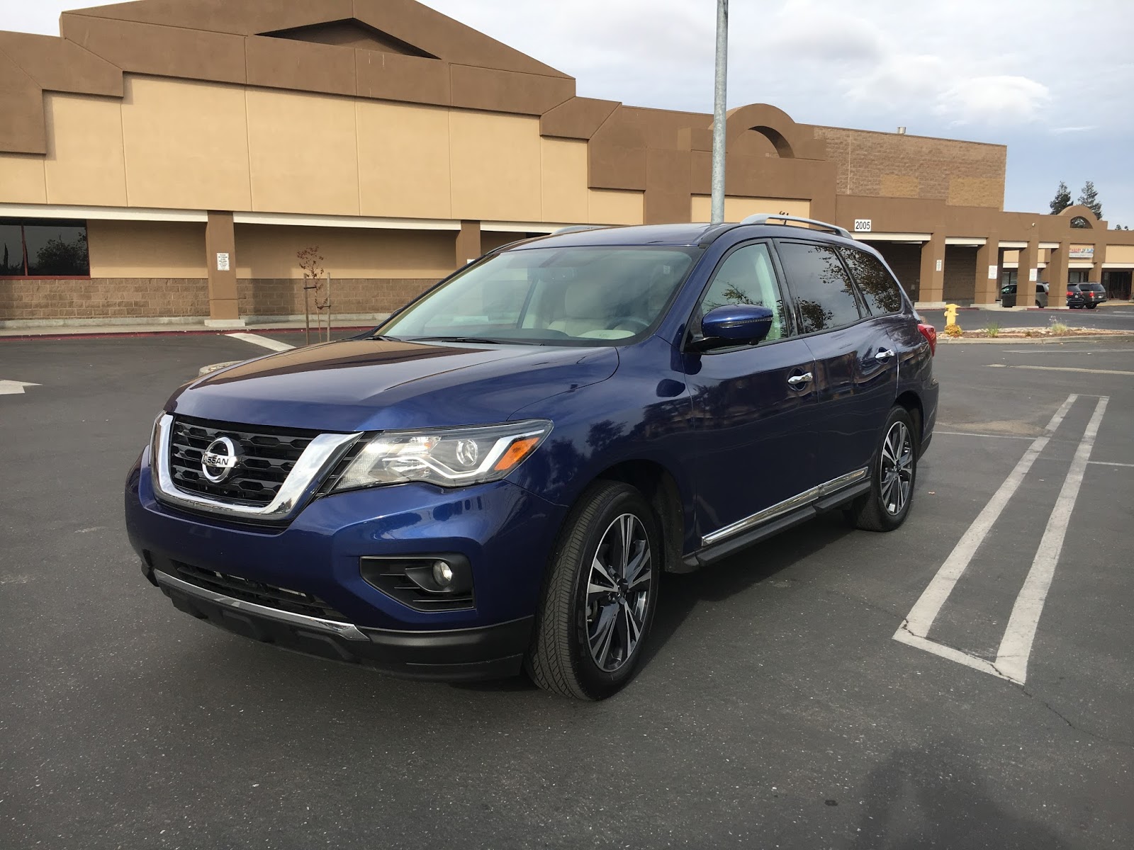 2017 Nissan Pathfinder Platinum 4WD