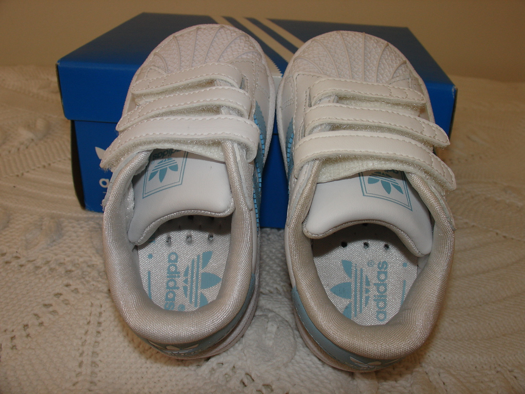 ric on the go: Toddler Adidas Shelltoes