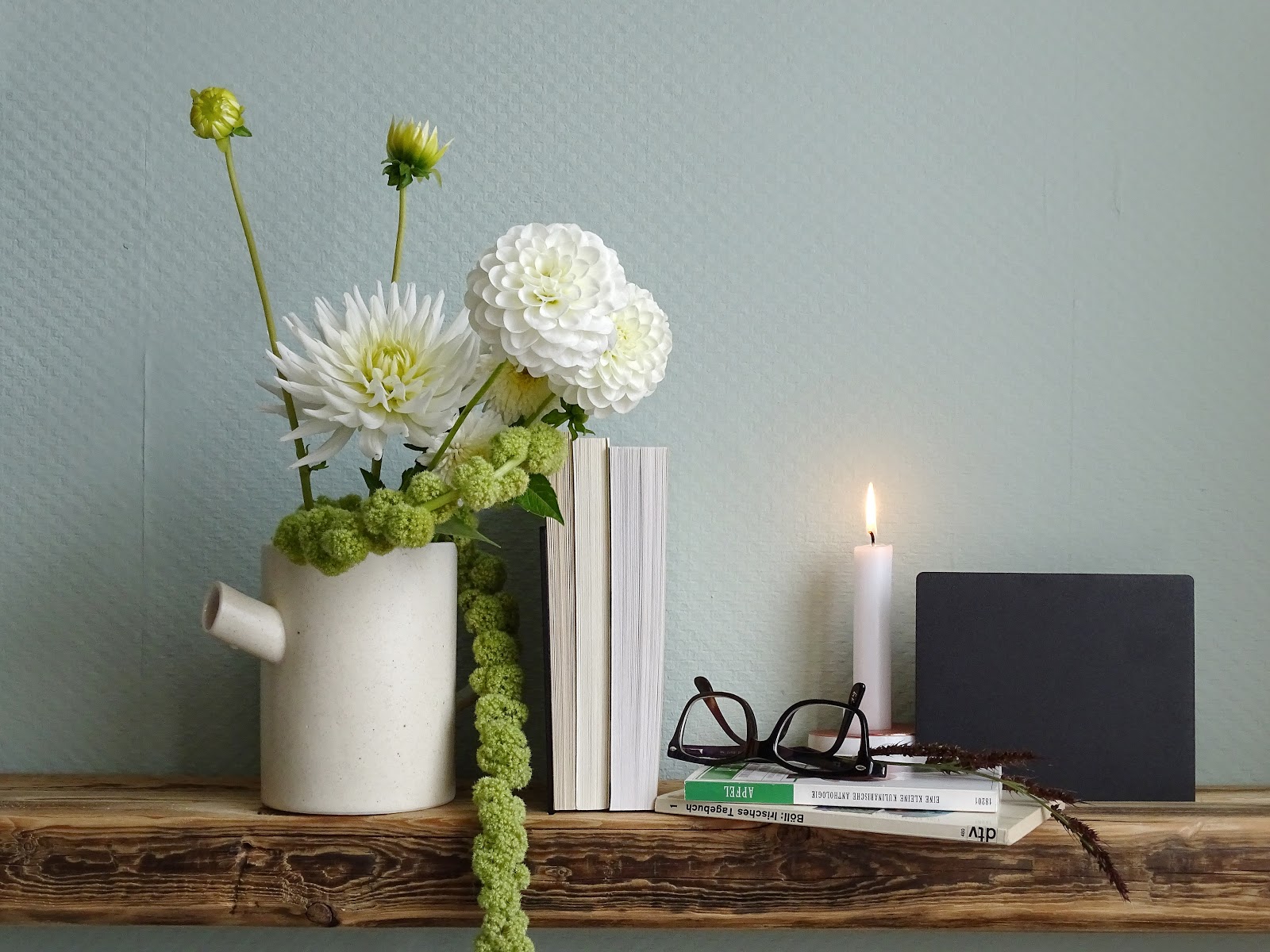 Mit Dahlien dekorieren - 3 Styling-Ideen mit Dahlien - http://mammilade.blogspot.de Mit Dahlien dekorieren - 3 Styling-Ideen mit Dahlien - http://mammilade.blogspot.de