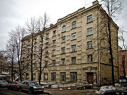 Дом № 15 по улице Блохина в Петербурге