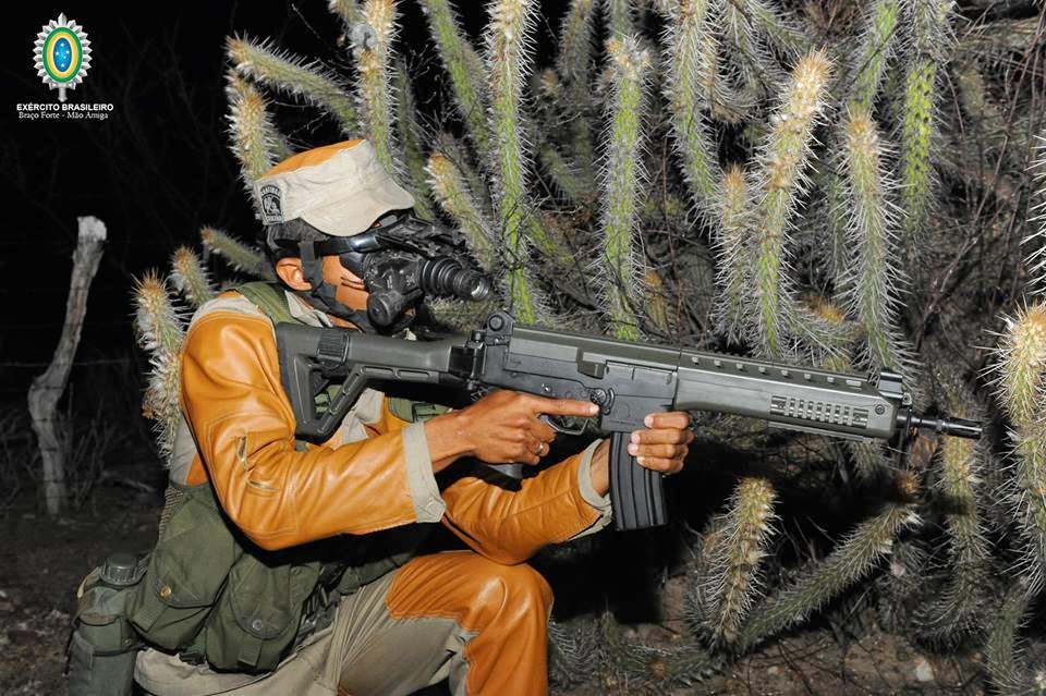 RAZONYFUERZA EB Exército Brasileiro Fuerzas Armadas Brasileras RAZONYFUERZA EB Exército Brasileiro Fuerzas Armadas Brasileras