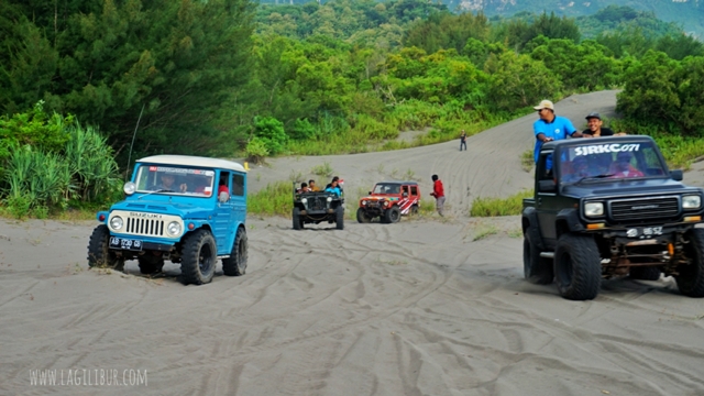 Offroad Jip Gumuk Pasir Parangtritis Bantul